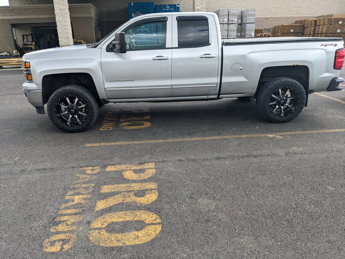 LowesPro's tweet photo. To us PRO'S, parking lines are just a suggestion! We didn't win war's to be told we can't park where we want!!! 🇺🇲🦅 https://t.co/EVlFBAUH1H
