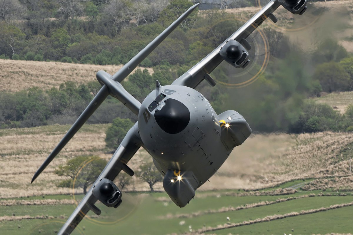 GetToTheChopp11's tweet photo. #PlaneAlert ICAO: #43C5EB Tail: #ZM417 Flt: #RRR4031
Owner: #RoyalAirForce
Aircraft: #Airbus Military A400M Atlas C1
2022/05/01 21:25:52
#A400 #Cargo #TacticalAirlift #PerArduaAdAstra https://t.co/bAs2UYGhN4
https://t.co/cZD0Zh8p5D https://t.co/7HW1qMWE5D
