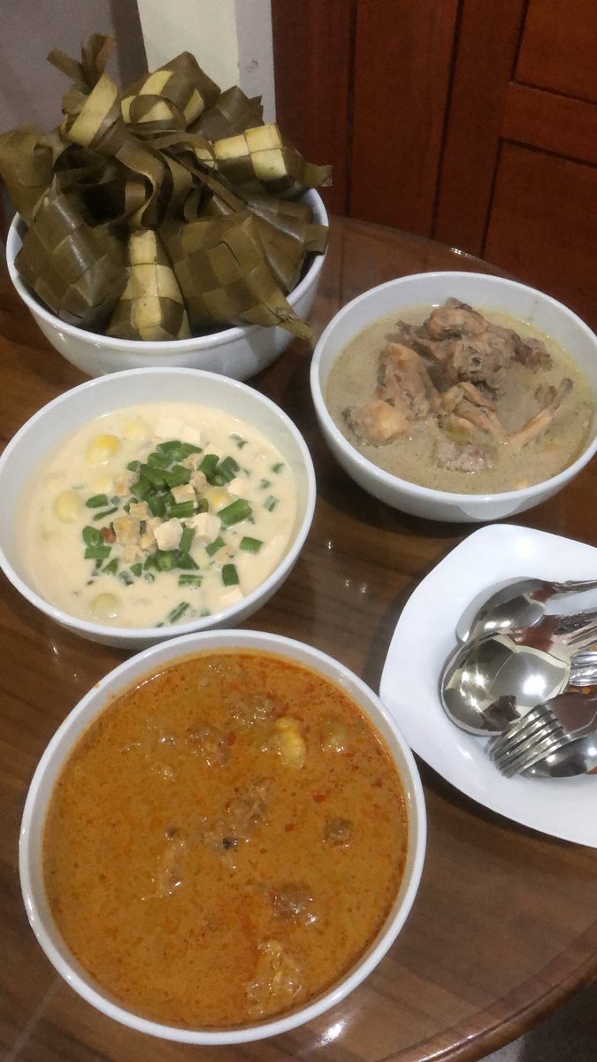 Haloo bayi di perut. Hari ini makan santan santan dulu yaak. Semoga sukak 🤤