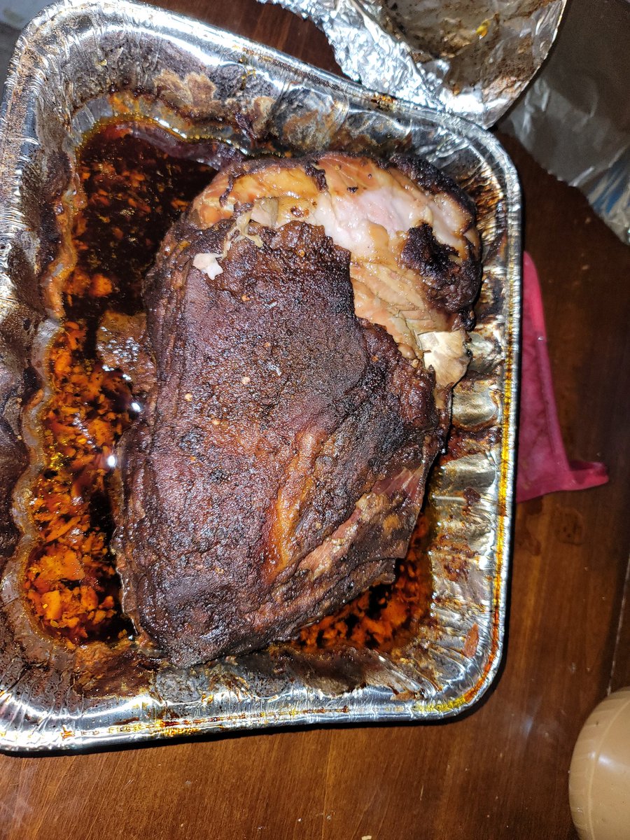 IH4V3N0SK1LLZ's tweet photo. Dinner 🍽  was fire 🔥!!! #pulledpork and #brawts in the #smoker https://t.co/OUxObmevSv