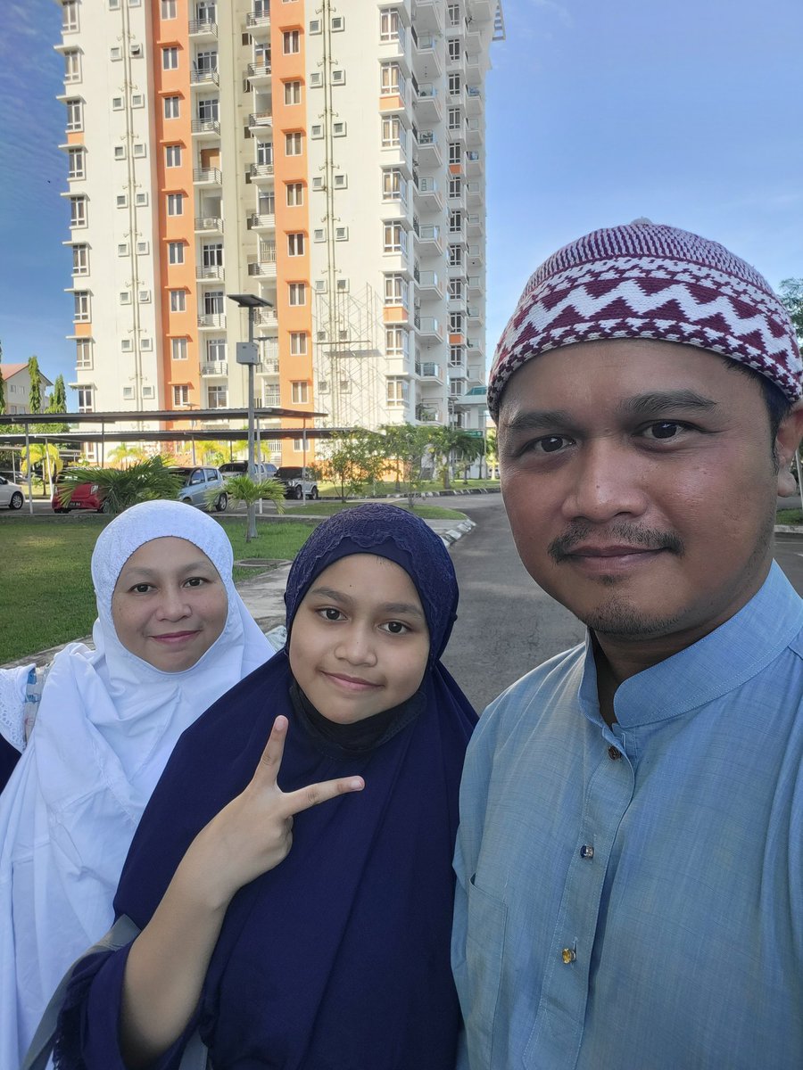 Selamat Hari Raya Aidilfitri. Maaf Zahir &amp; Batin