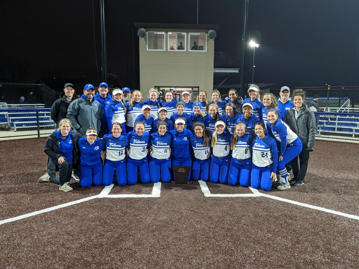 NACC_sports's tweet photo. #NACCsb 🥎 | Your 2022 @NACC_sports softball champions --- @CUWFalcons / @CUW_SB 

#NACCtion #d3sb https://t.co/A5TkjDUWoS