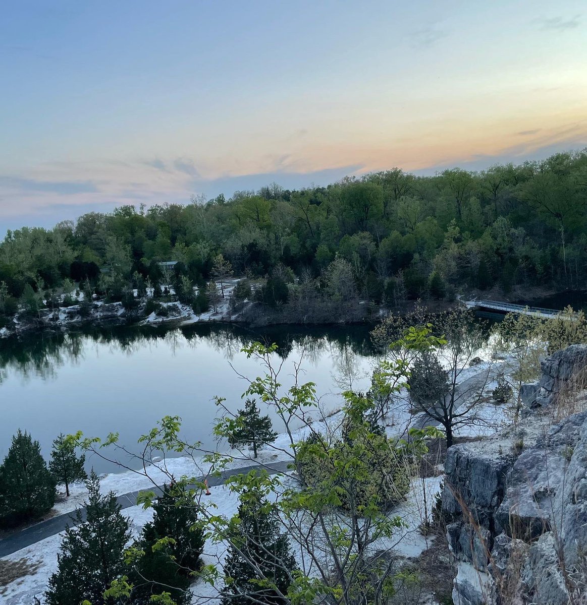 heatherlkemper's tweet image. goodbyes can be beautiful. ☀️

#sunset #hikingadventures #chasingviews