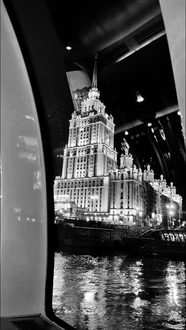 GermanTyushin's tweet photo. Night Moscow #Moscow #russia #스트레이키즈 https://t.co/k9NNFedpej