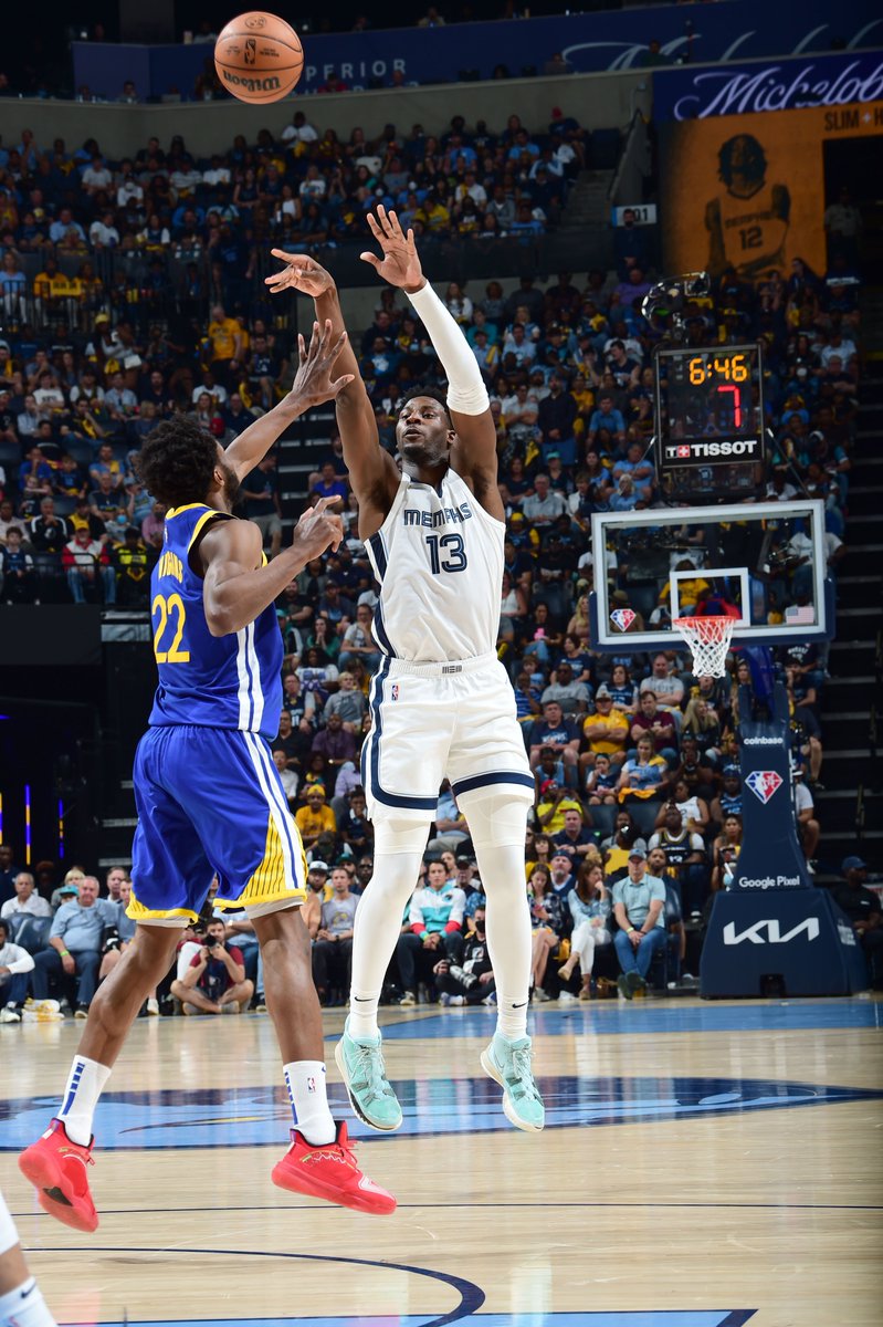 memgrizz's tweet photo. 4th quarter is here.......

📺 @espn | 📻 @929espn https://t.co/Zdq8HEHSBZ