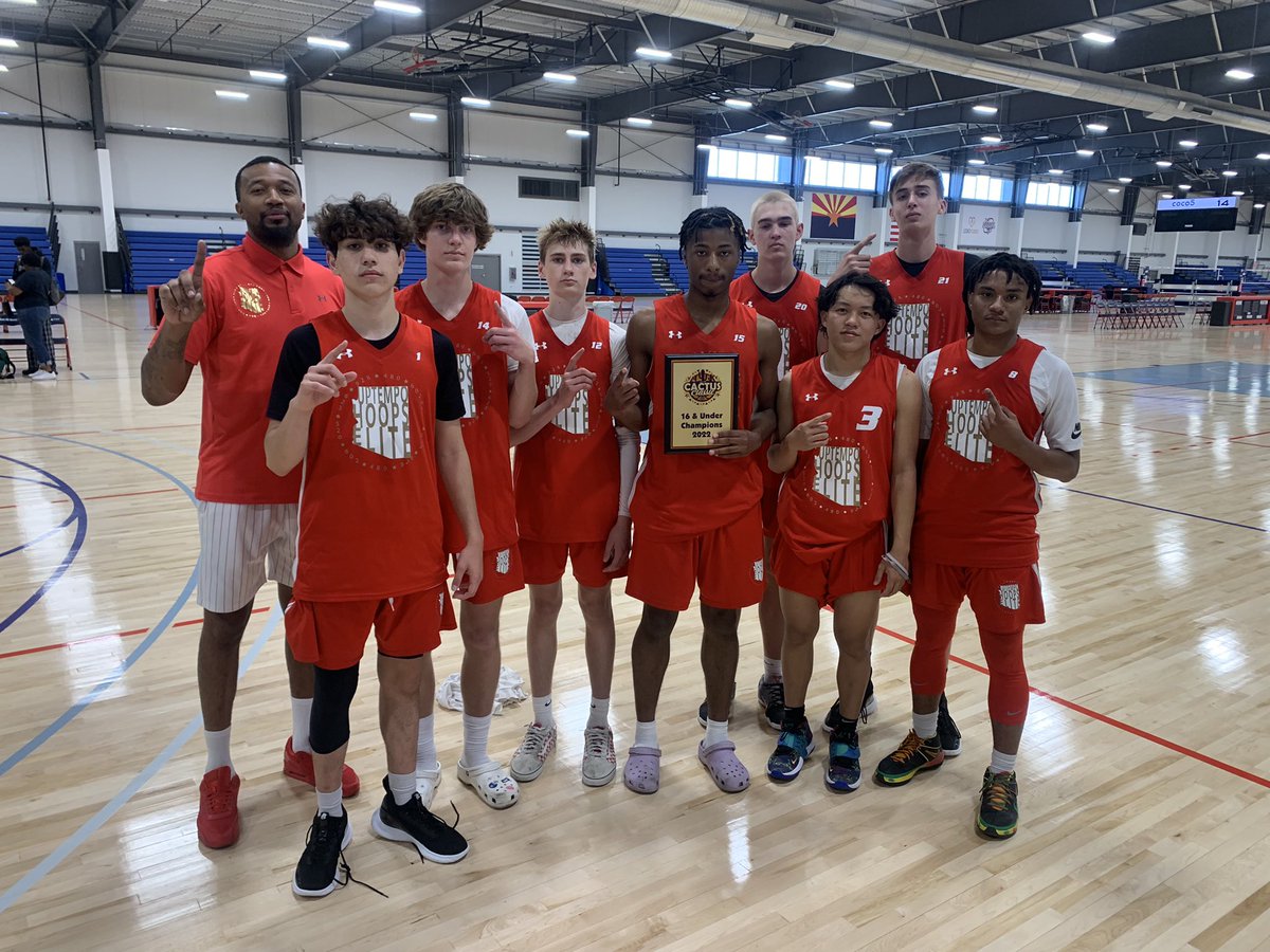 The 16U division of the Cactus Classic 🌵 was DEEP. Congrats to <a href="/uh_elite/">UH Elite</a> on their 65-59 win over Firestorm 15 to take the title.