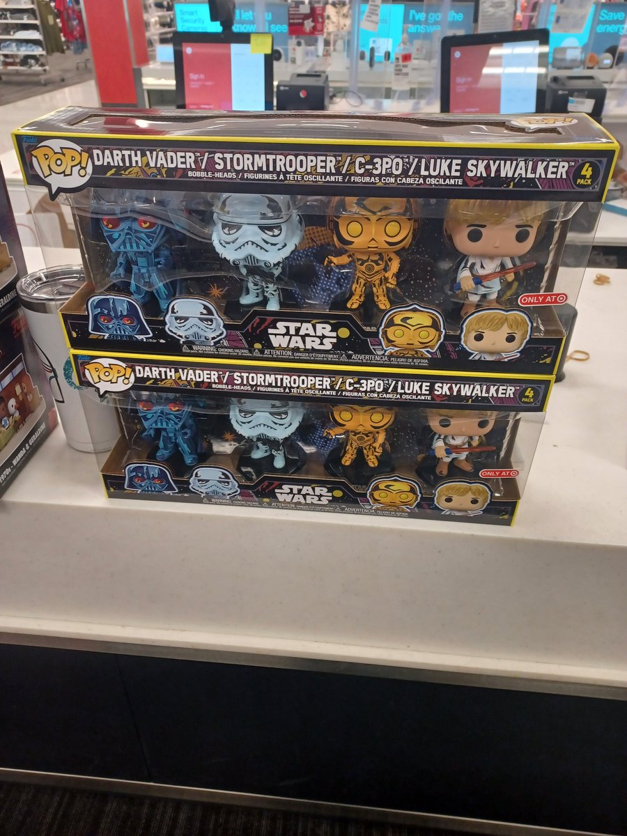 RoyaleWithChase's tweet photo. Target Exclusive Star Wars Retro Series Funko 4 Pack is hitting stores! 🎯 #funko #funkopop #starwars #retro #target https://t.co/xW5v0gyywl