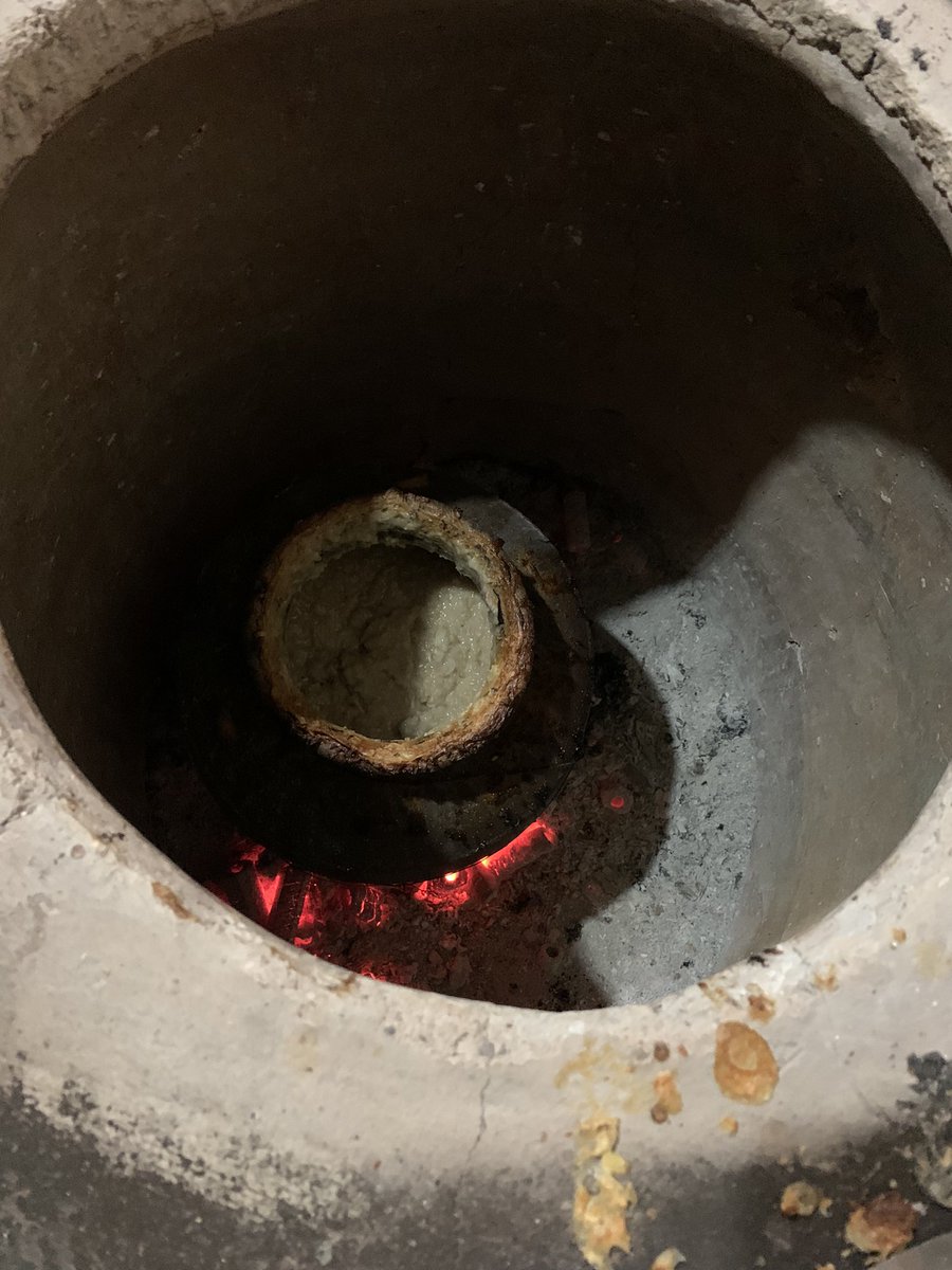 Helîse dipije di tendûrê de  eyd û erefata misilmanê Kurd pîroz û bimbarek be ..