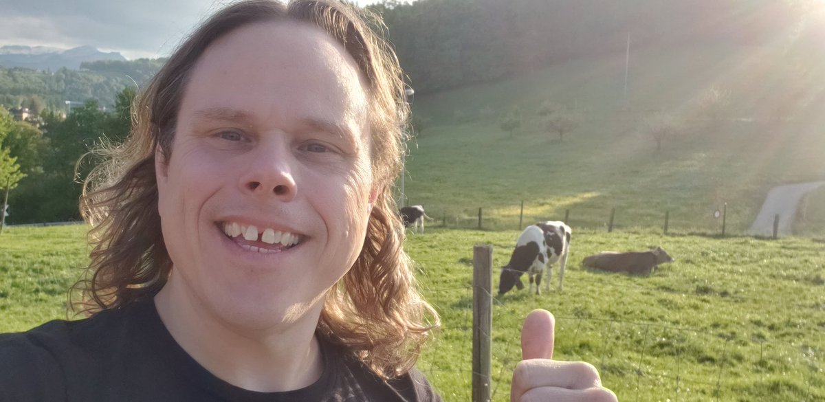 AustinlucasIND's tweet photo. I met some cows in Switzerland.
#thisisrockandroll https://t.co/K1TJai2ggZ