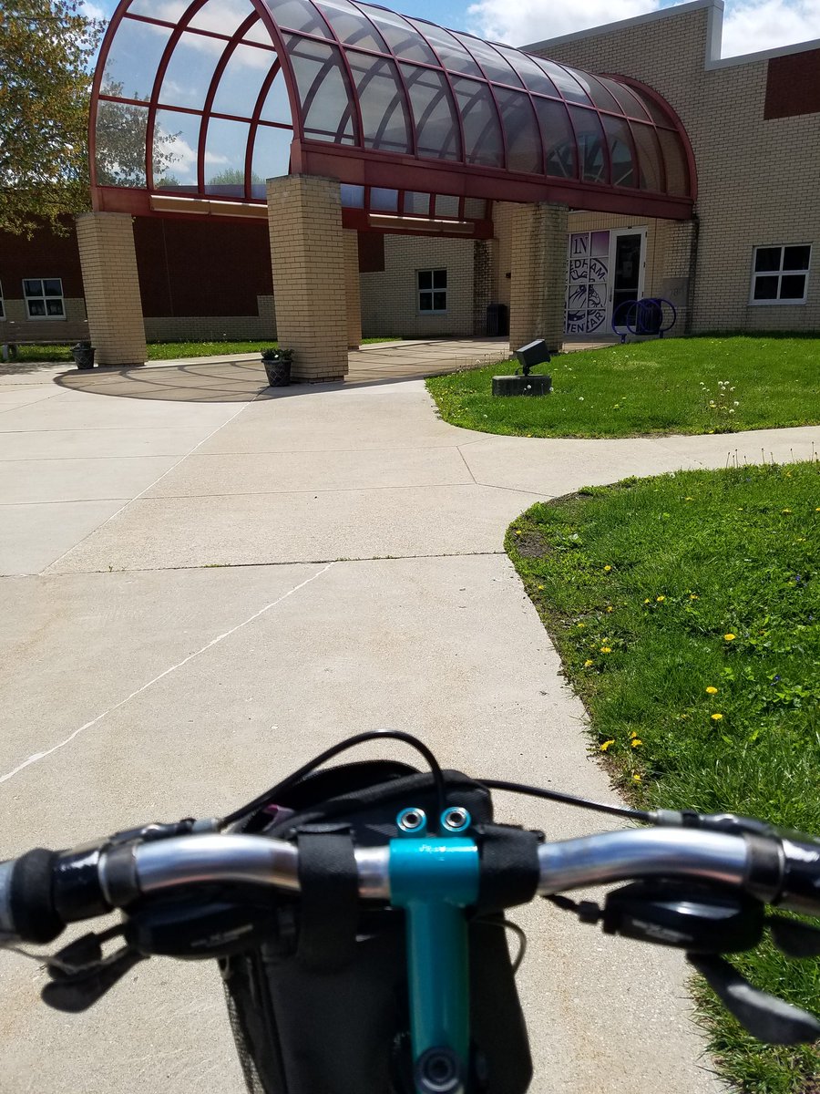 TeamKingc's tweet photo. Getting in a trial run! #BikeToWorkFCS #CyclingWithClendening #ThisIsFranklin https://t.co/fpGmiIxTUF