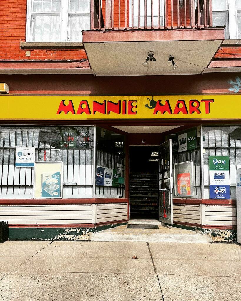 kwfamous's tweet photo. I just really like this Mannie Mart sign #kwfamous #captionless https://t.co/PfqU2hYVaX https://t.co/jX1xFuDt4n