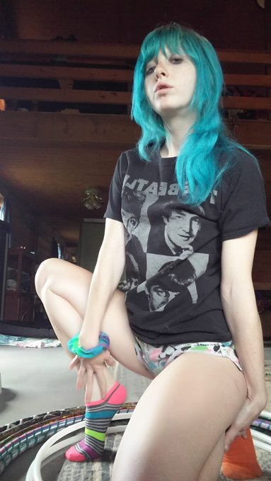 Finally fixed my laptop! #onlyfans #freeonlyfans #thot #gothgirl #dirtysocks #mixmatchedsocks #paleskin<a href="/tag/onlyfans"class="tags">#onlyfans</a><a href="/tag/freeonlyfans"class="tags">#freeonlyfans</a><a href="/tag/model"class="tags"><span>#model</span></a><a href="/tag/lips"class="tags"><span>#lips</span></a><a href="/tag/blueeyes"class="tags"><span>#blueeyes</span></a><a href="/tag/dancer"class="tags"><span>#dancer</span></a><a href="/tag/babe"class="tags"><span>#babe</span></a><a href="/tag/tattoos"class="tags"><span>#tattoos</span></a>