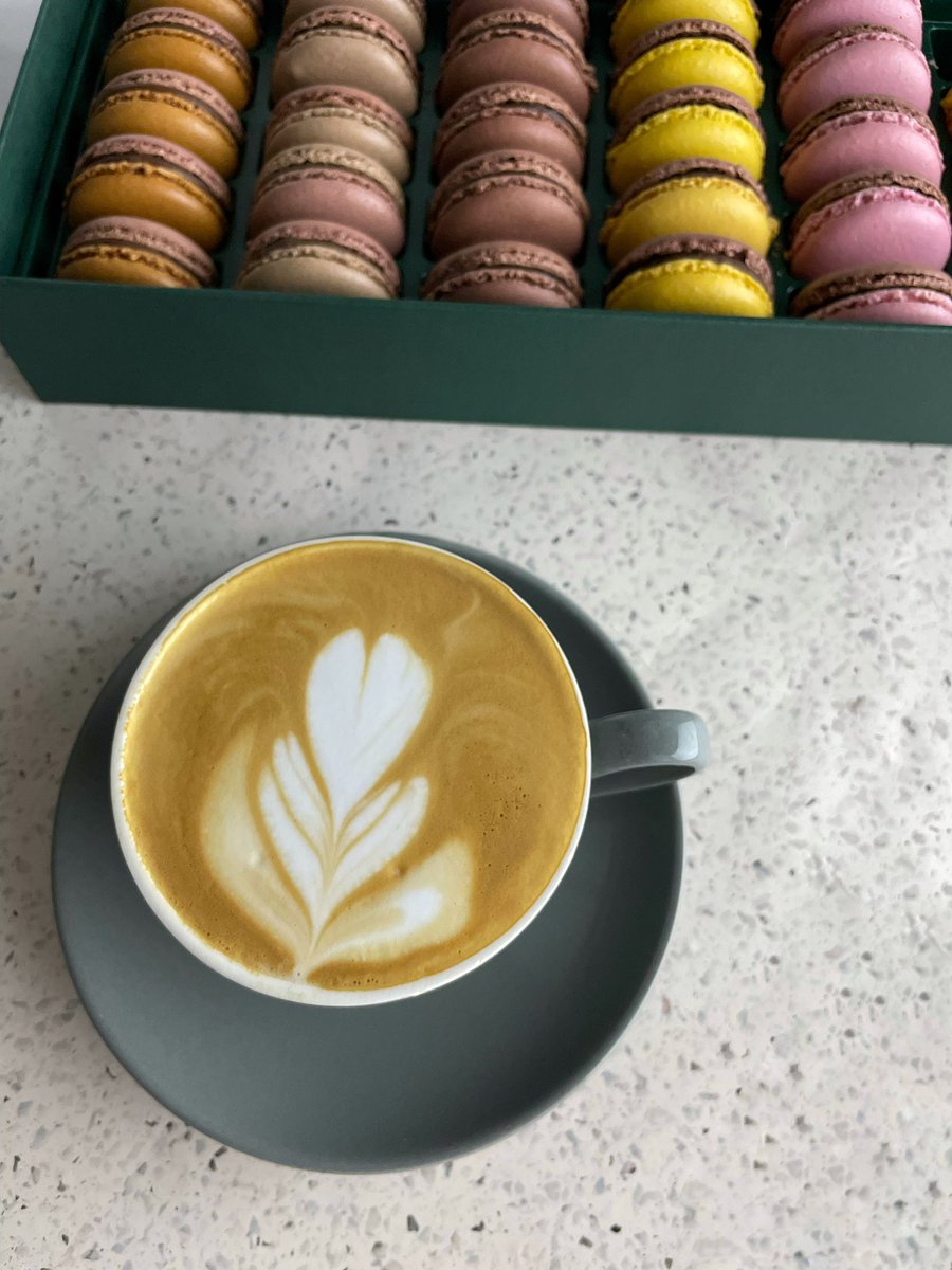 قهوة ليلة العيد ماذا عنكم 👀💆🏽‍♀️♥️
<a href="/Ermine_pastries/">Ermine | ايرماين</a>