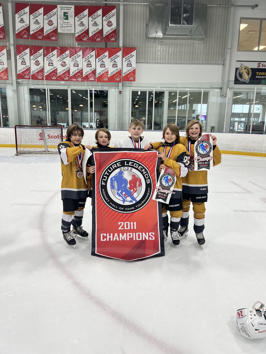 Congrats to the 2011 Prime team on taking home the Ship at the <a href="/playhockeyna/">PLAY Hockey</a> Hockey Hall of Fame Future Legends Tournament!! 
🔥🔥🔥 Strong representation from our Evolve ROCO 2011’s #rocoelvn #justgetgood