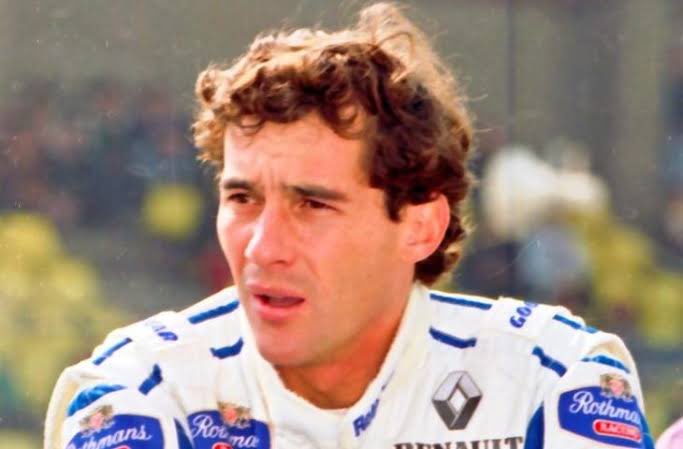 danielsoranz's tweet photo. “Eu sou parte de uma equipe. Então, quando venço, não sou eu apenas quem vence. De certa forma termino o trabalho de um grupo enorme de pessoas!” #AyrtonSenna #28anos https://t.co/4mDYZZYvCq