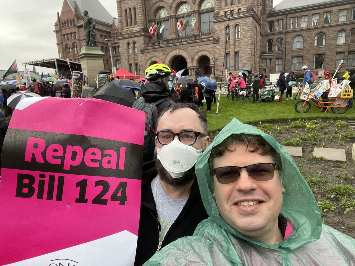 📢 Amazing #MayDay2022 that is a #ChangeDay for hundreds of thousands of hard working Ontarians!
Thanks to all @ontarionurses and members of @local080 @ONAWCH1 #CanadianBloodServices who came to support! 
#Strong message delivered #RepealBill124‼️