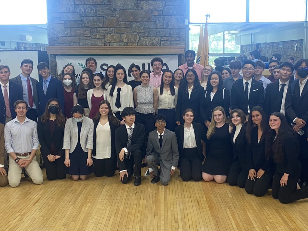 MrGendels's tweet photo. Congratulations to all the learners who participated in todays SAAWA research competition. It was a awesome experience to see your research come to life along with @MsKellyMHS ! Good Luck on your future research endeavors! #MineolaProud #MineolaResearch https://t.co/INGTOMdEur