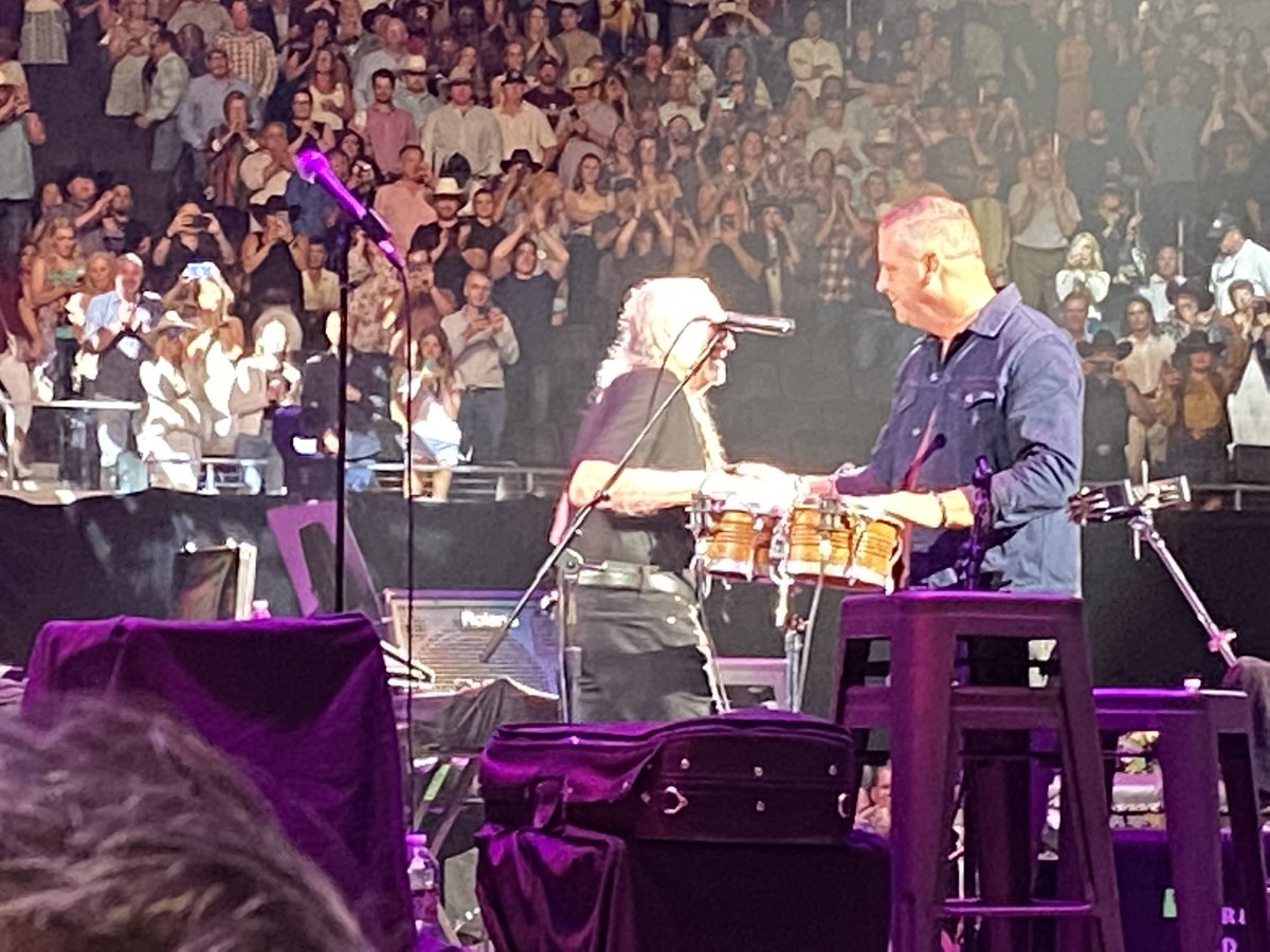 Les Lawless tweet media