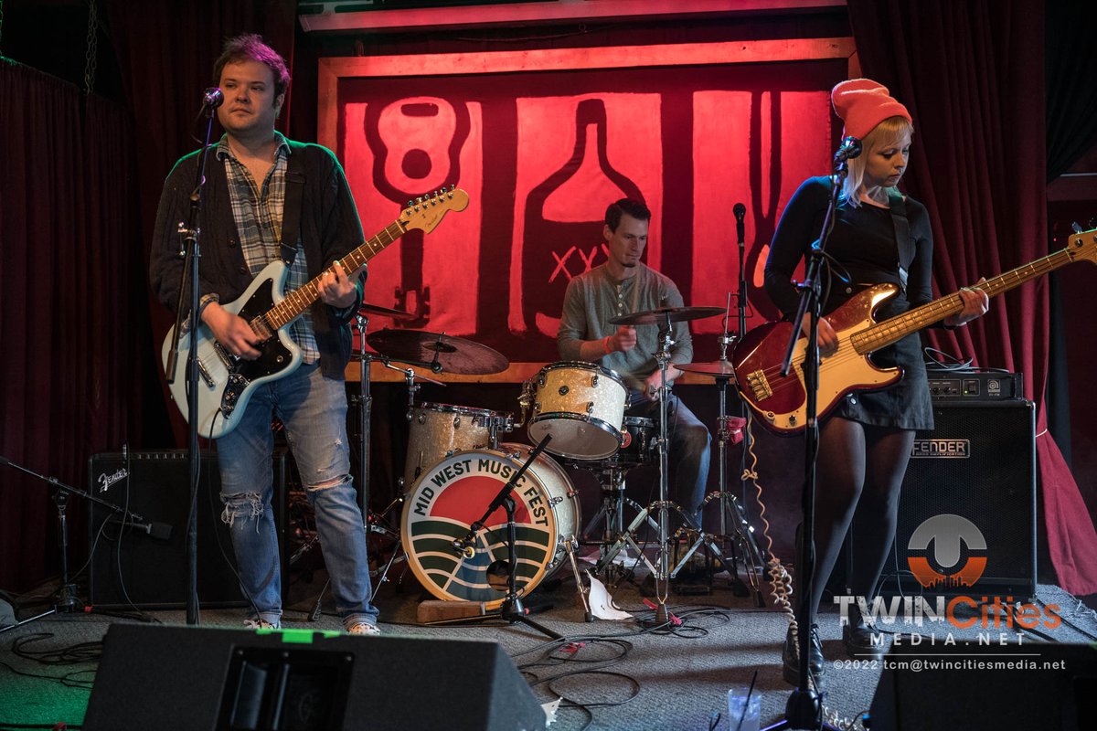 TCMdotnet's tweet image. Day 2 at @MWMusicFest did we sacrifice Bob for nothing? The rain was still there but it was a homecoming for the MN music scene
bit.ly/3s8upA3