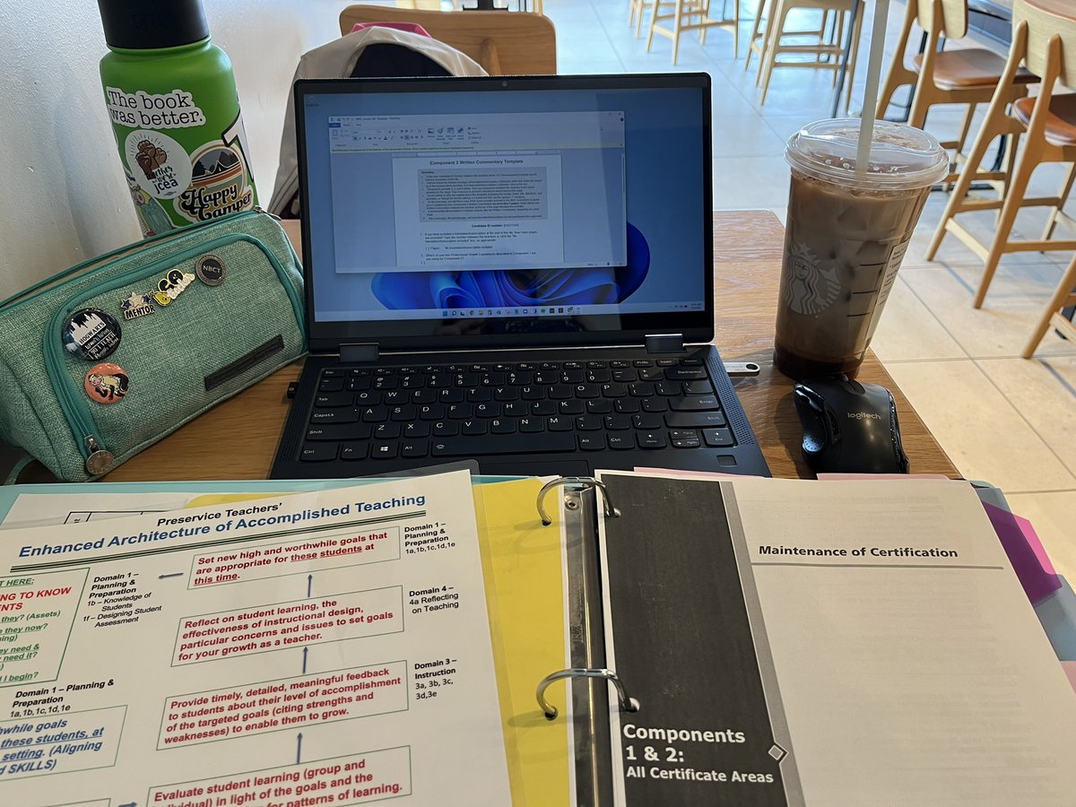 MissReilsRoom's tweet photo. Back at it…and only feeling WAY behind! Just me?! 😬
#nbctstrong https://t.co/I2XbGZFia3