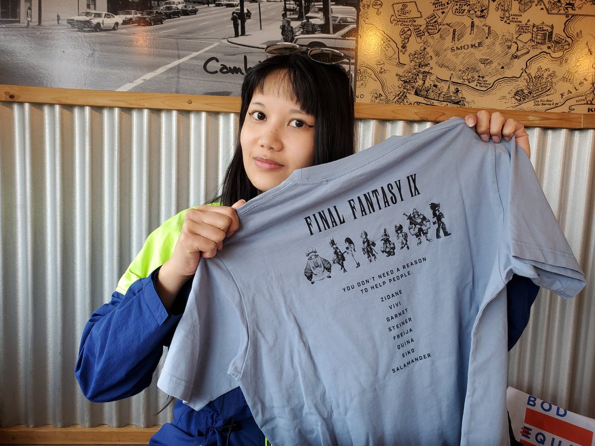 fantasy_kat's tweet photo. I was surprise gifted a #FinalFantasy #Uniqlo tee featuring #FinalFantasy9, which is my favorite Final Fantasy ❤️! 

#UniqloUT #LifeWear #Collab #LimitedEdition #FFanniversary https://t.co/3OPlEFJjdA