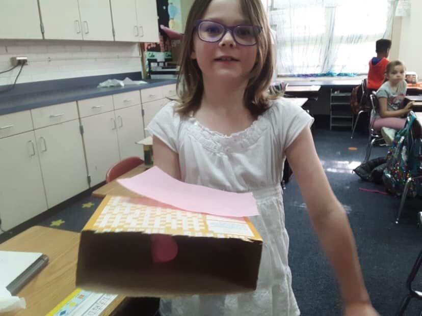 PointNavy's tweet photo. 2nd grade studying the 4 basic needs of all animals: food, shelter, air &amp; water. Ss picked a bird or bunny peep &amp; made a shelter that was appropriate for it. Ss learned a bunny lives in a burrow &amp; a bird lives in a nest, but still has a cover on the top from trees.

#ECSDFL https://t.co/MSIA9xavyT
