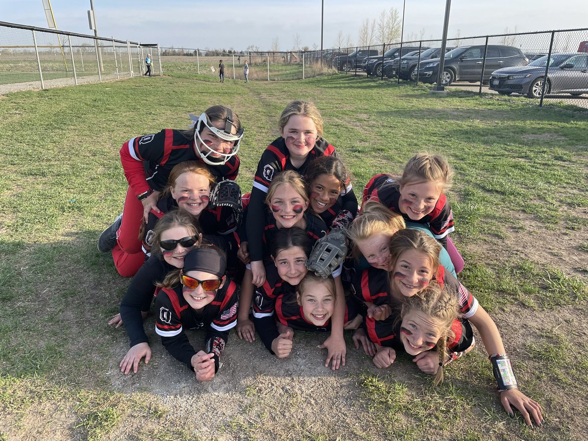 Nebraska Quakes Gold - Byrd tweet media