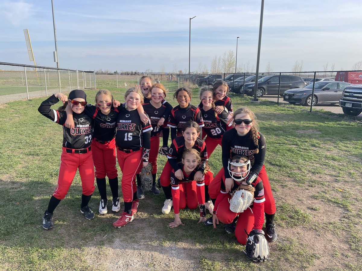 Nebraska Quakes Gold - Byrd tweet media