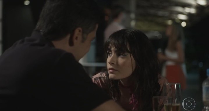 centralflagui's tweet image. – por que que o doutor ta tão preocupado comigo? 
– não sei, vai ver a gente tem uma ligação mesmo. 

o começo de tudo! 😭🖤