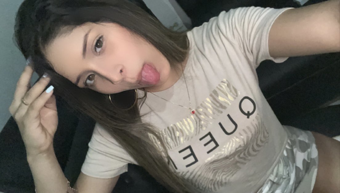 alexaaaandra__'s tweet photo. 🤪 https://t.co/ozpRUS5uqE