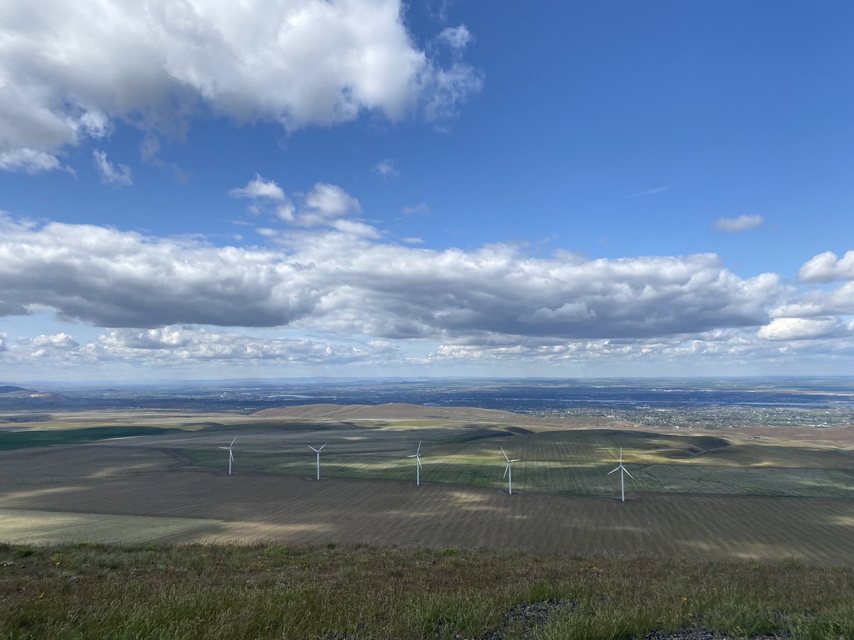 K1STG's tweet photo. Did a quick #SOTA activation of Jump Off Joe (W7W/WE-059) this afternoon on #2MeterSimplex since I was in town. 5 contacts, 4 local to the Tri Cities area and one down in Boardman, OR. 73 and thank you to the chasers. #HamRadio https://t.co/hIc6n8SgcS