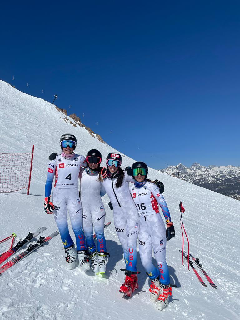 BACK. ON. SNOW.

Thx, <a href="/MammothMountain/">MammothMountain</a>!! 🙌