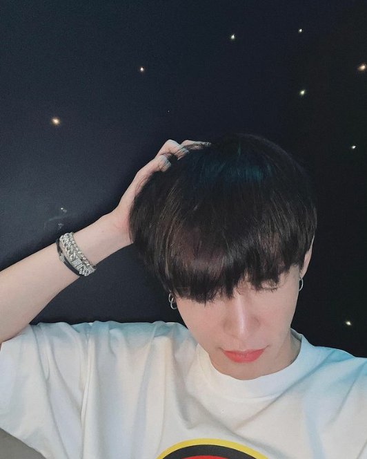 SupanutPh's tweet photo. [🗒Daily Update📝][050222]
@supanut_l
 
My Star and Moon 🌃
------------------
#PhobPhat  #NutSupanutPh #SomethingInMyRoom #SomethingInMyRoomTheseries
#ผมกับผีในห้อง #Supanut #MyAries https://t.co/UlOAoDvSRt