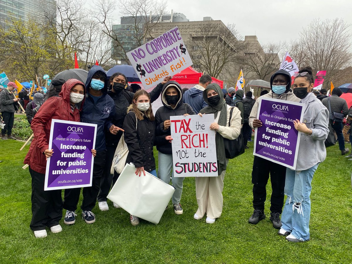 Today @ the post-secondary rally for International Worker’s Day! 

We want increased funding for public universities and Free Education for all !! @myUTMSU @CFSON 

#May1ON #studentsdeservebetter #freeeducation