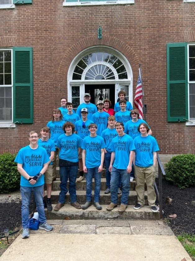 TNHSsmith's tweet photo. I am so impressed with @jtburton98 and my Care and Connect boys and their willingness to ENERGIZE OUR COMMUNITY during #Generalsserve. I can think of no better way to kick off spring than giving back to our beautiful NC Community, YES! @flyndefy https://t.co/hw5CIyMTI0