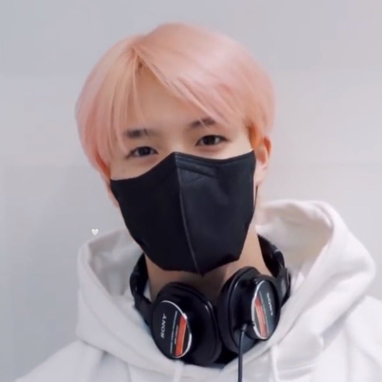 𝐀restá, 이. (@jenonimous) on Twitter photo 