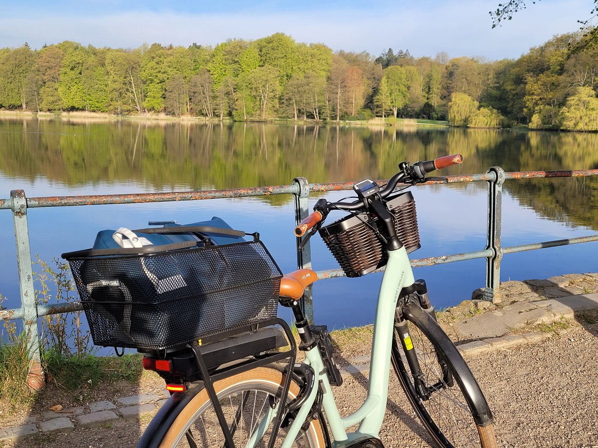 ... das schönste Geräusch am Morgen? :-) ... das Knistern von Sand unter meinen #JobRad-Reifen auf dem Weg zur Schule. #twlz Danke #Hamburg