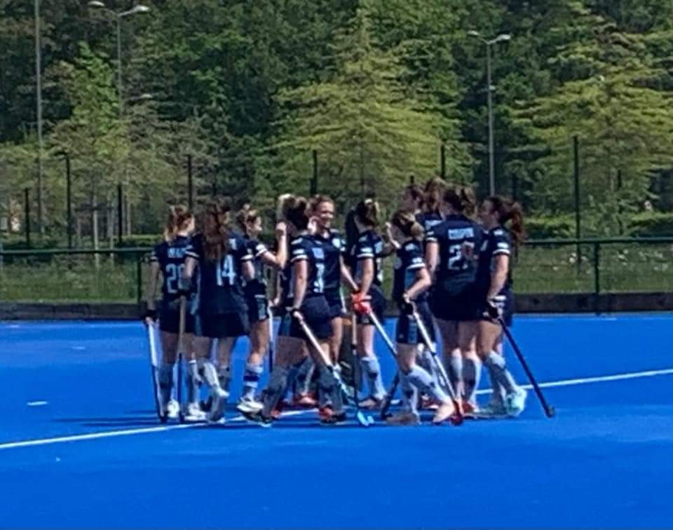 CambraiHockey's tweet photo. Notre équipe féminine Élite est qualifiée pour les demi-finales au @CambraiHockey le 28/29 Mai Stade Jean-luc Delloye.@NordHockey @BenoitGallet5 @FemixSports @FemmesDeSport @VilleDeCambrai https://t.co/tIEJWnL3BO