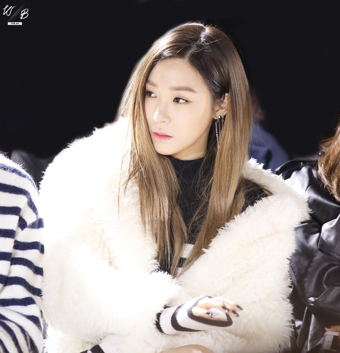 hourlytiffanys's tweet photo. https://t.co/FUxbO23eHh