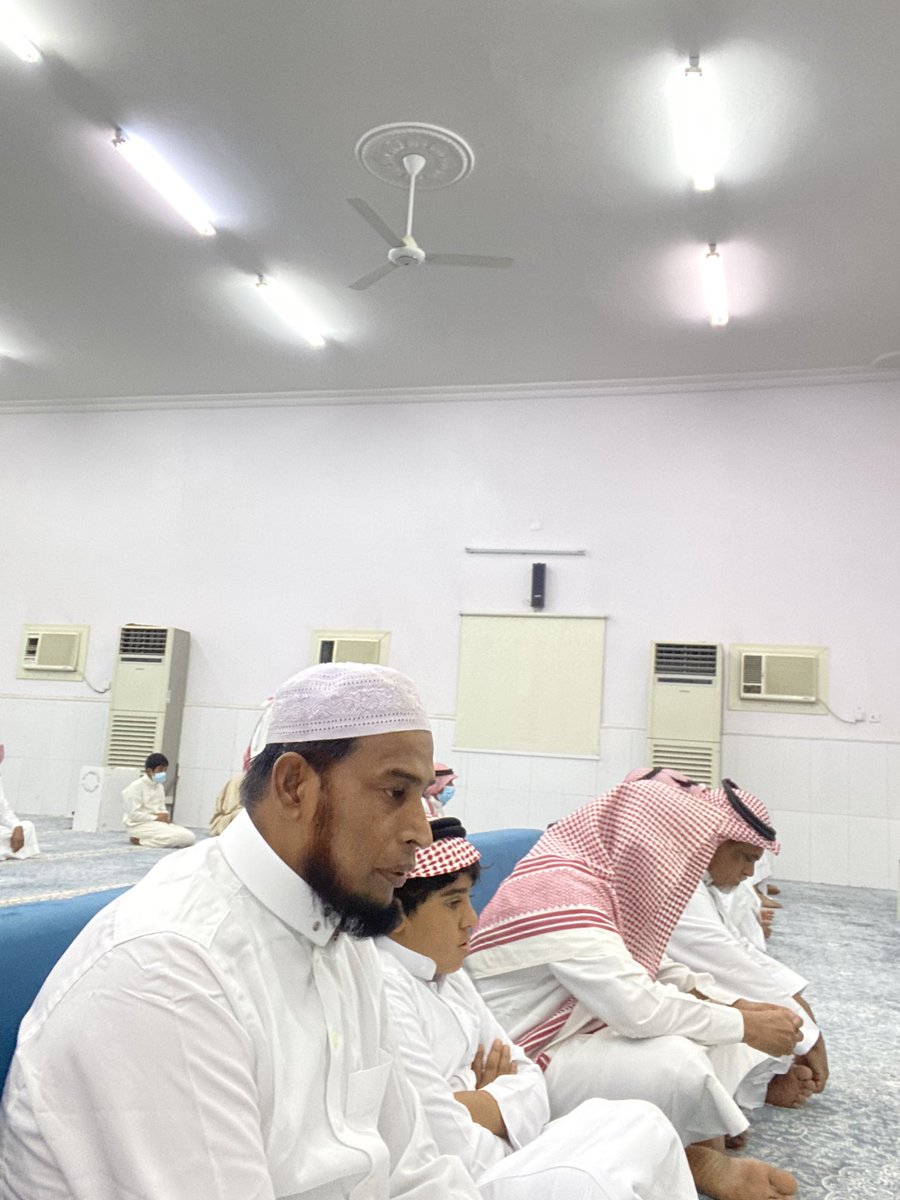 gwaset's tweet photo. إقامة صلاة عيد الفطر المبارك في جامع واسط #عيد_الفطر_المبارك #عيدكم_مبارك https://t.co/2r3rGbFYjv
