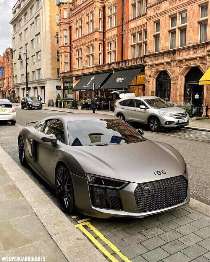 IsaacMomp's tweet photo. Dream car Audi R8 v12

#CarFromJapan https://t.co/1AaBNQWkcv