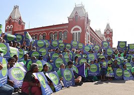 SwamiNandakara's tweet photo. World Comes Together to celebrate "Earth Day 2022" for Save Soil, thousands of volunteers, from 100 cities expressed their concern for soil #connectwithsoil https://t.co/UGvDjW4R16