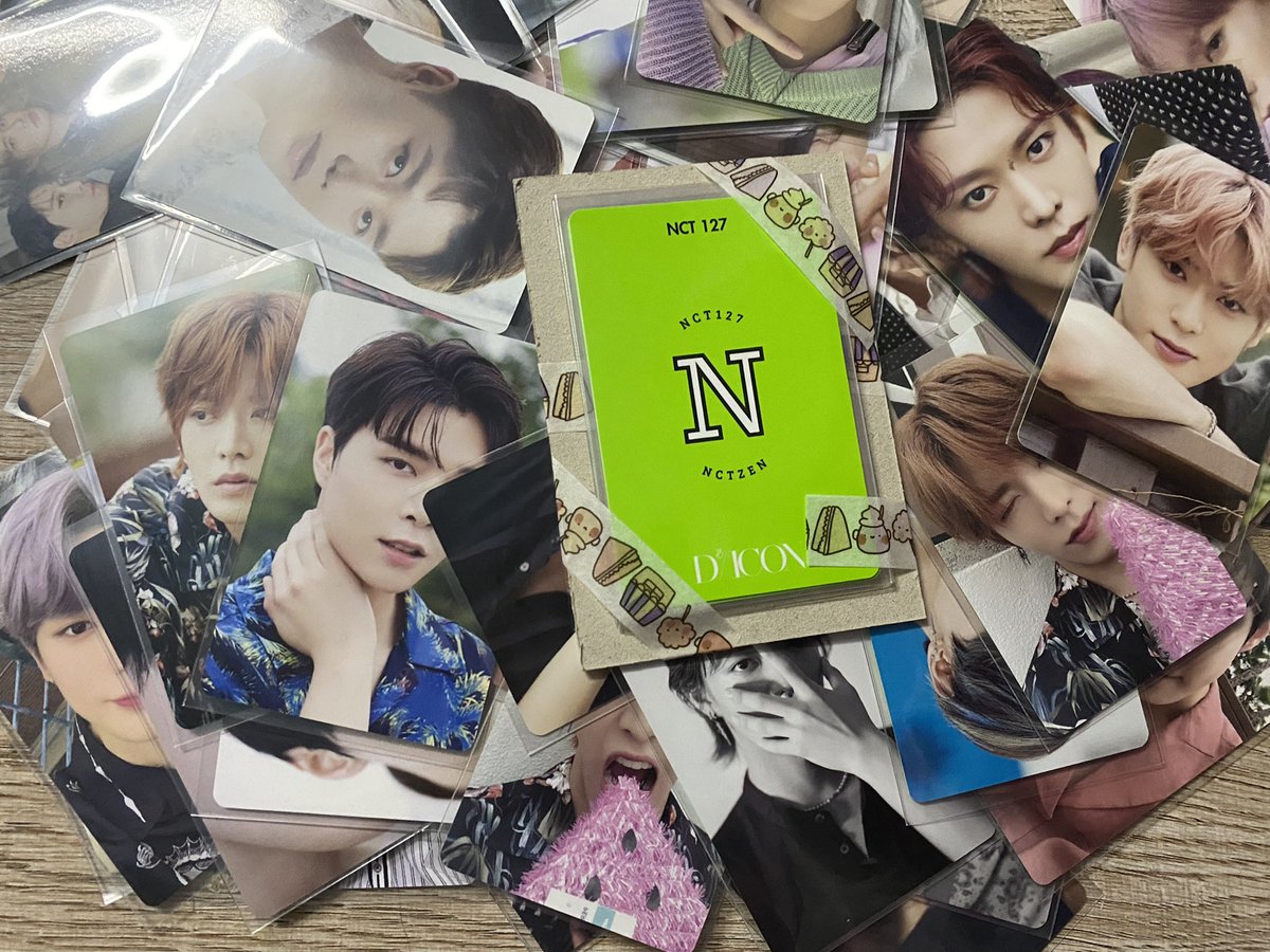 mar_prekan's tweet photo. Pls rt. 🙇🏻‍♀️ 
รีทวิตแจก 100 บาทเมื่อขายหมด
🔅 พร้อมส่งซองสุ่มการ์ด Dicon nct127
➖ ซองละ 70.- ราคารวมส่ง
🧧 1 ซอง ได้การ์ด 4 - 5 ใบ
🪄 สุ่มจากเมมเบอร์ แทยง แทอิล จอห์นนี่ ยูตะ โดยอง แจฮยอน แฮชาน 
🔗 https://t.co/e59q3KGjxy
#ตลาดนัดnct127 https://t.co/i3L60cFh0x