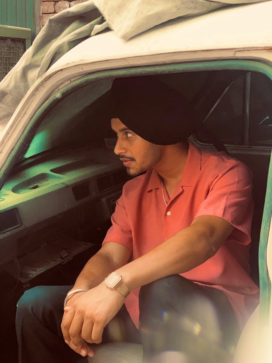 ਸਾਹ ਆਉਣੇ ਜਾਣੋ ਹੱਟ ਜਾਣੇ ਮੈਂ ਤੈਨੂੰ ਤੱਕਣੋਂ ਹੱਟਣਾ ਨੀ 👀