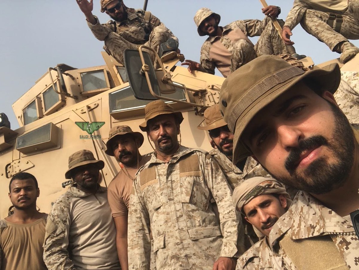 #كل_عام_وانتم_بخير
يامن تخليتم عن اجواء العيد وعن احتضان
اسركم و اطفالكم في سبيل الدفاع عن الدين
ثم الوطن وللرباط في جبهات #اليمن 🇸🇦❤️

#عيدكم_مبارك