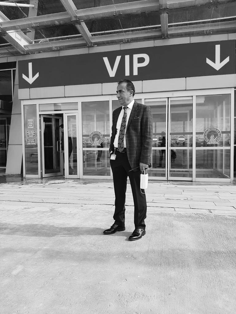 Nice güzel bayramlarımız oldu seninle Babam... 
Sensiz bu bayram hüzünlü geçecek. Rabbim sana rahmet eylesin.Mekanın cennet olsun.