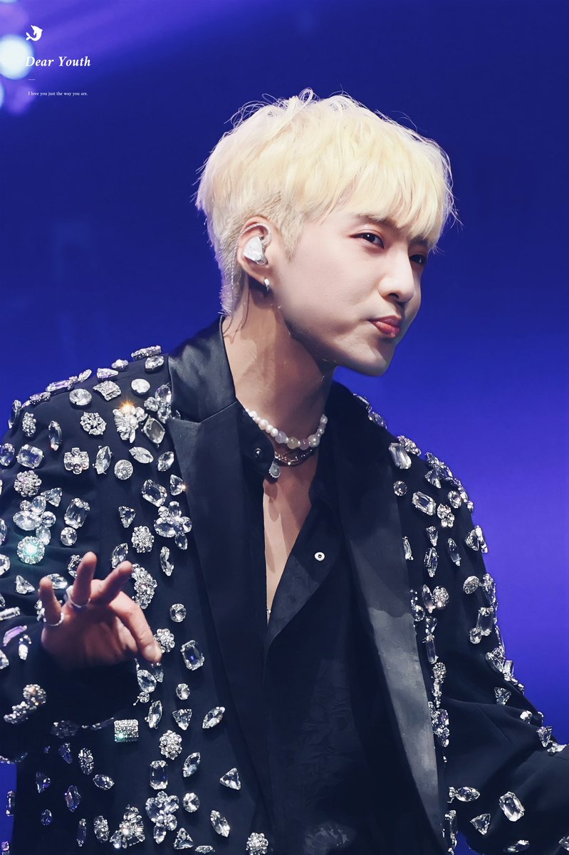 Dear_Youth1025's tweet photo. 220430 위너 첫콘 THE CIRCLE HQ

위너 정말 오랜만이야
아직도 꿈결속에 잠겨있어😭😭

#위너 #WINNER #강승윤 #YOON #김진우 #JINU #송민호 #MINO #이승훈 #HOONY #WINNER2022Concert https://t.co/uEwBQXCG0R