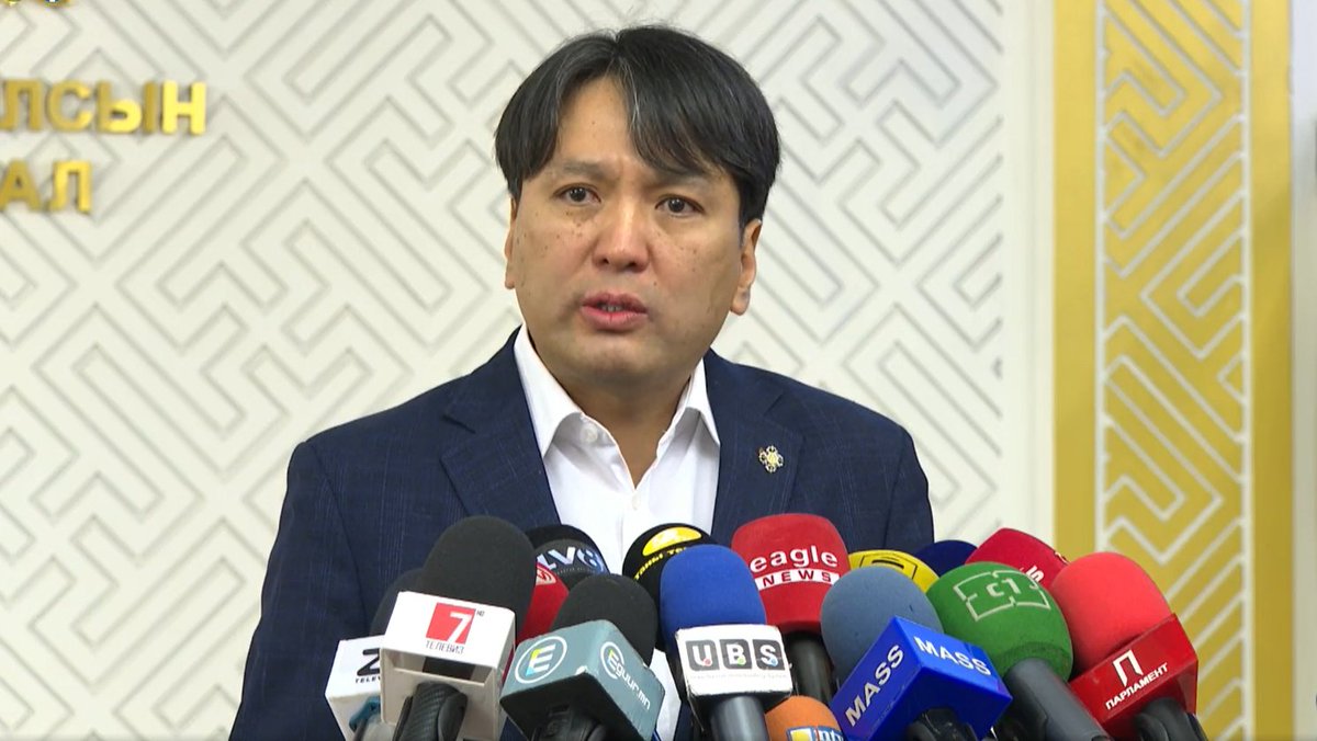 Т.Доржханд: УИХ-ын үйл ажиллагаанд гишүүний хувиар ажиллах боломжгүй гэдгээ албан ёсоор мэдэгдье 
tovch.mn/n/19rw 
УИХ-ын гишүүн Т.Доржханд мэдээлэл хийж, ирэх пүрэв гарагт жагсаал цуглаан зохион байгуулах талаараа мэдэгдлээ.