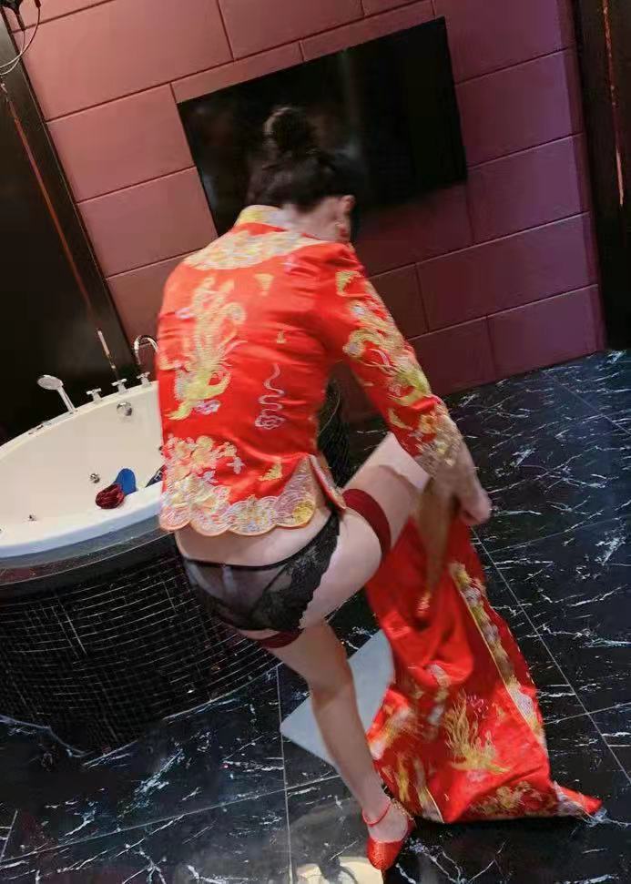 同事新婚老婆后续！放心吧李祥我一定会照顾好你老婆，恭贺同事，新郎李祥，新娘王馨睿新婚快乐，早生贵子（我的仔）