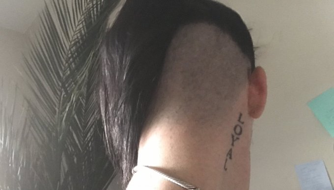 I miss my undercut https://t.co/MN9L0Y8uNp<a href="/tag/heauxgang"class="tags"><span>#heauxgang</span></a>